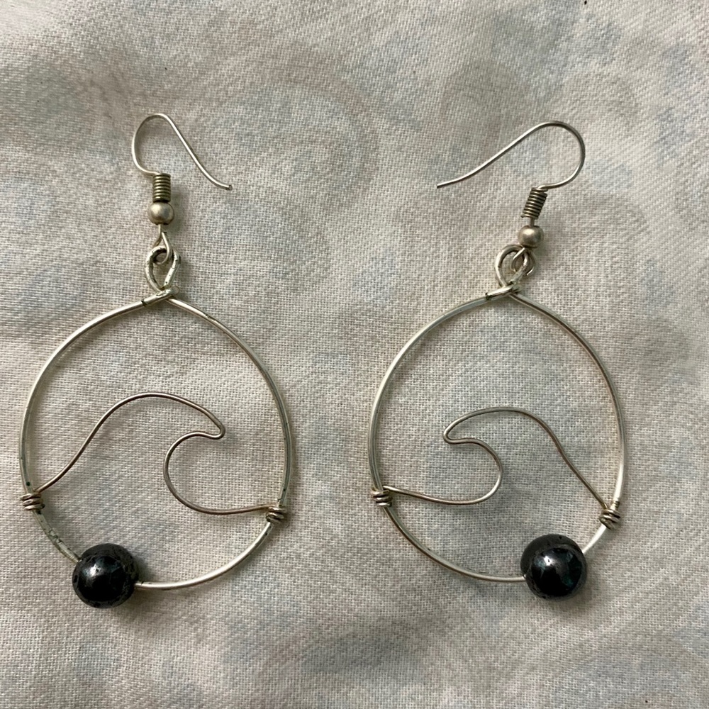 WAVE EARRINGS 🌊
